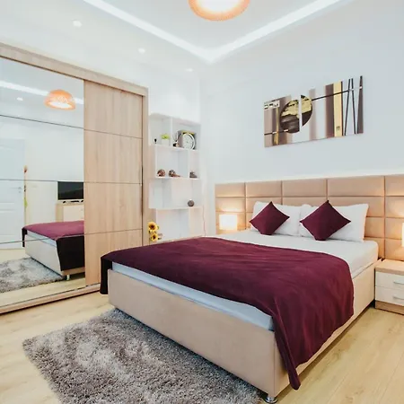 Apartment Color Corneliu Coposu 1a Street Bucharest