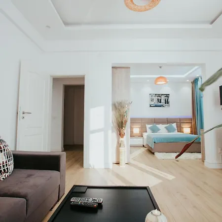 Apartament Color Corneliu Coposu 1a Street *