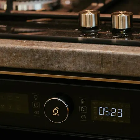 Color Corneliu Coposu 1a Street Daire