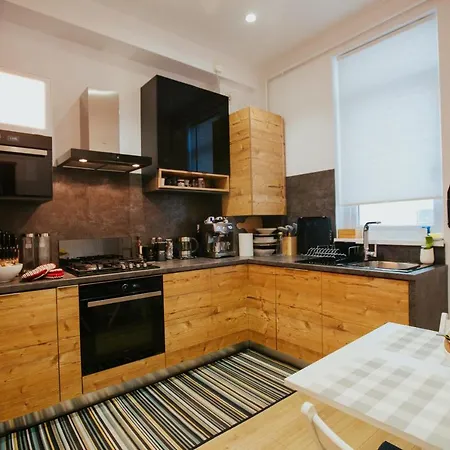 Color Corneliu Coposu 1a Street Daire Bükreş