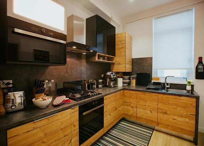 Color Corneliu Coposu 1a Street Apartment